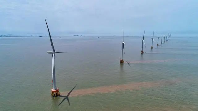 人民滿(mǎn)意的公務(wù)員、跨海高鐵、電力裝備綠色低碳發(fā)展、網(wǎng)絡(luò )文明等中英翻譯