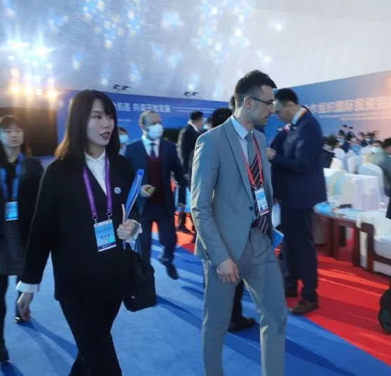 合肥翻譯公司介紹展會(huì )翻譯需要靈活應用的要求