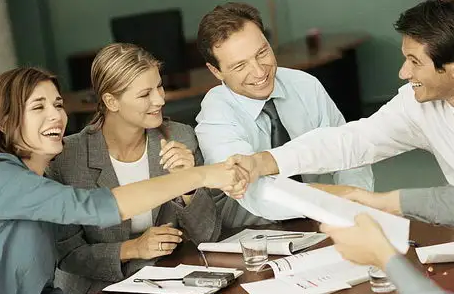 專(zhuān)業(yè)合適的翻譯公司特征有哪些，專(zhuān)業(yè)翻譯公司介紹