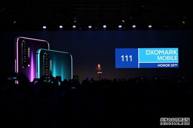 ·͸�磺�sҫ�֙Cչʾ���Ї��ļ��g(sh��)��(sh��)��